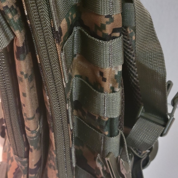 RED ROCK BACKPACK - Picture 6 of 14